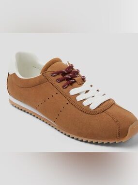 Women’s JoJo Sneakers with Memory Foam Insole – Universal Thread